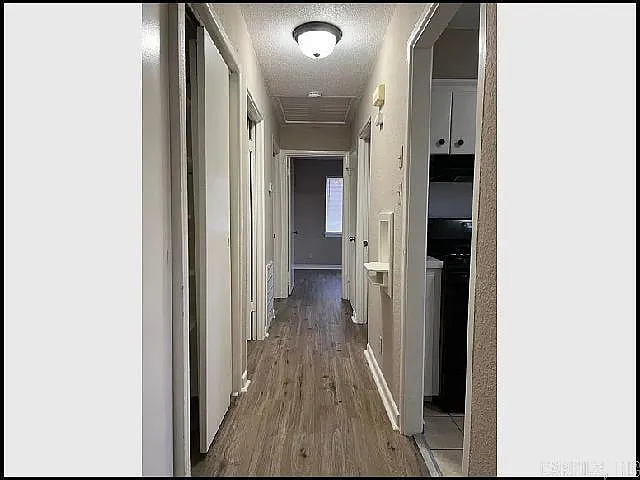 40 Barbara Dr — Photo 7