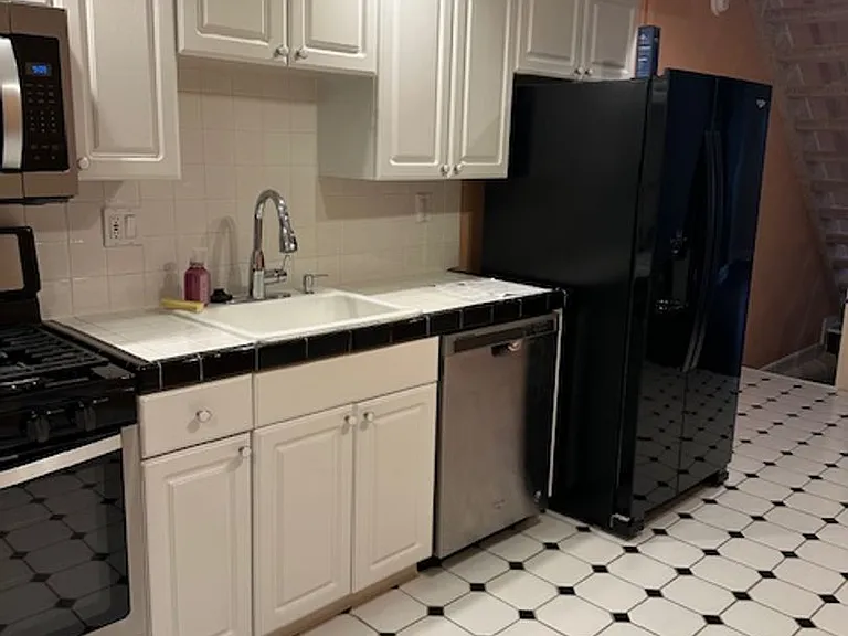 2441 S Woodstock St — Photo 6