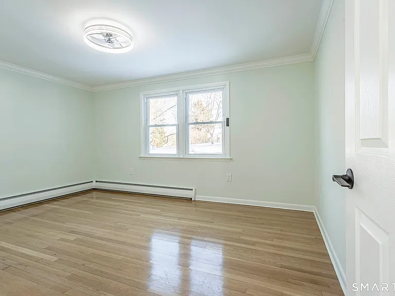 26 Kelly Rd — Photo 20