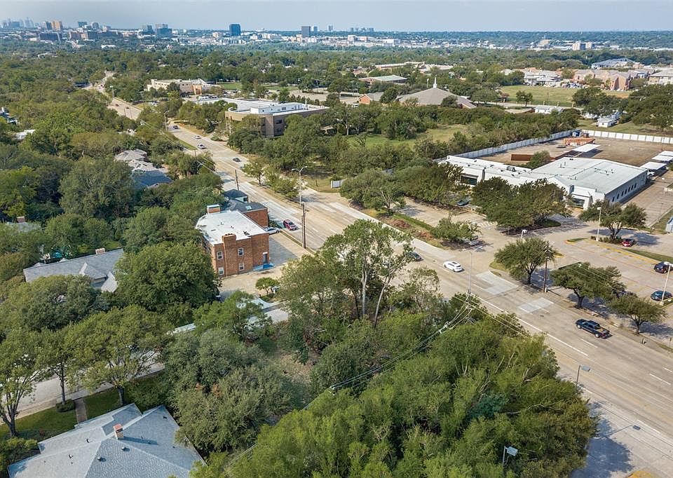 2nd image of 9000 Windy Crest Dr