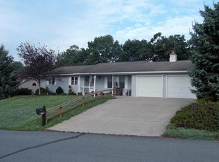 705 Vista Heights Dr, New Berlin, PA 17855