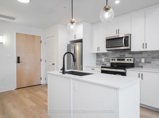 121 Mary St #221, Clearview, ON L0M 1G0