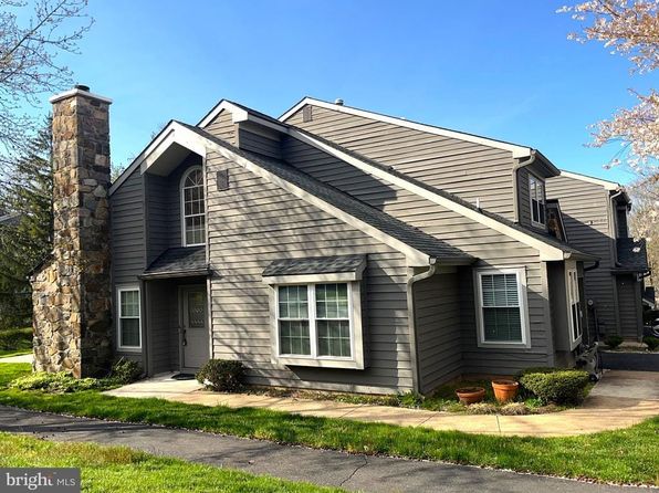 40H Roxbury Ct