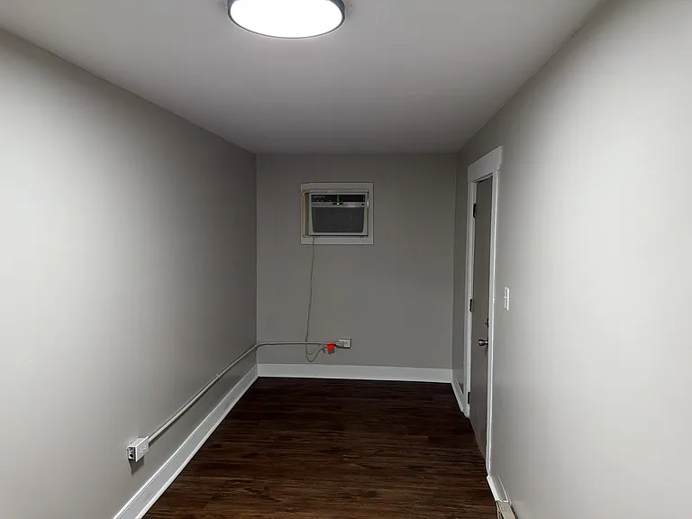 1022 W Main St #1 — Photo 15