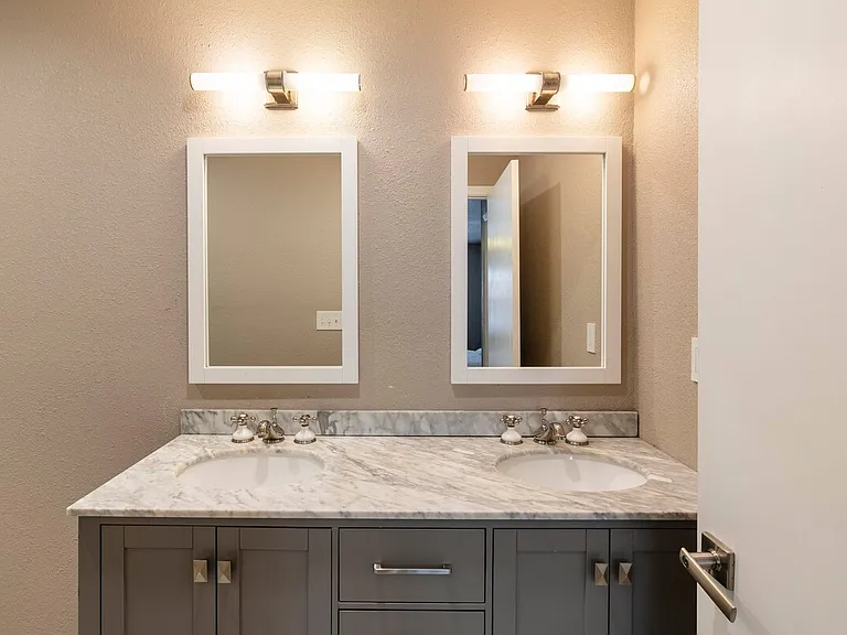 1711 Deerfield Dr — Photo 13