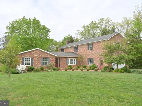 9757 Moor Green Dr, Manassas, VA 20112