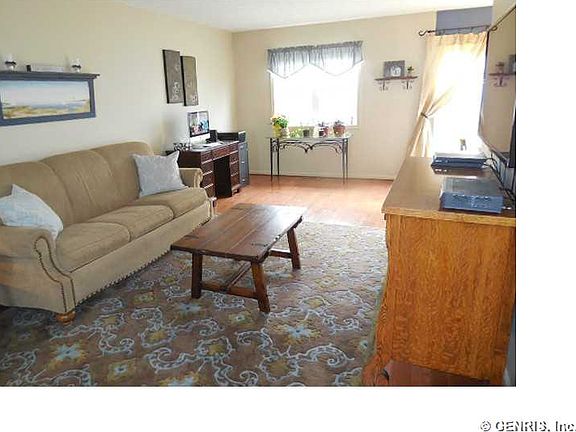 4th image of 410 Burch Farm Dr
