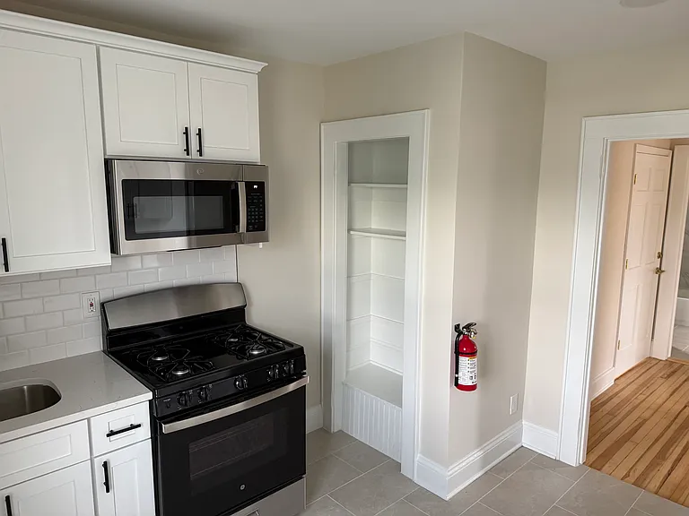177 Bergen St #2 — Photo 3