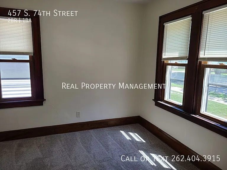 457 S 74th St — Photo 7