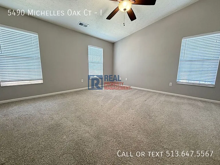 5490 Michelles Oak Ct #I — Photo 9