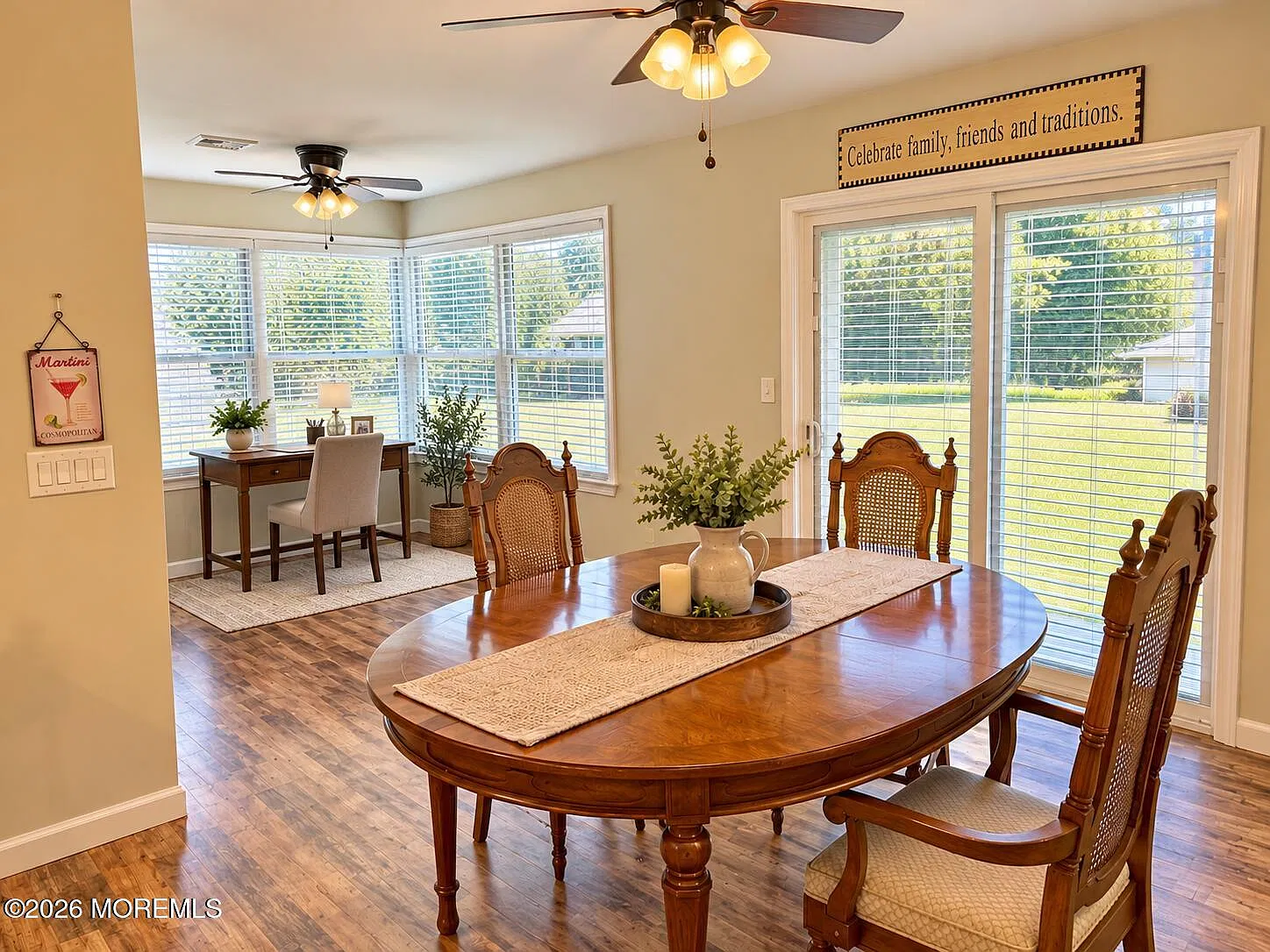 2 bed, 971 sqft, $2,200 — Photo 4