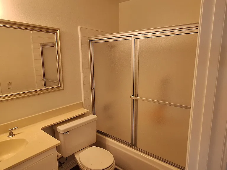 255 Green Moor Pl — Photo 13