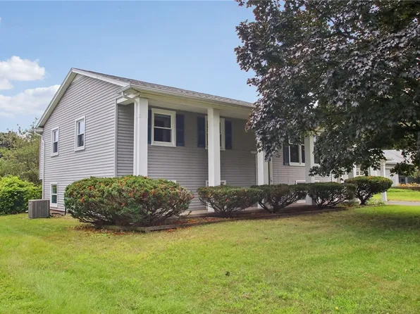 90 Bouckhart Ave, Rochester, NY 14622