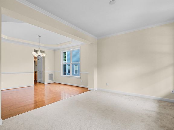 2nd image of 5804 Claribel Ct
