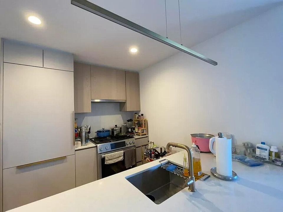 1st image of 10159 94th St #1F