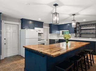 459 Mill St, Marion, MA 02738