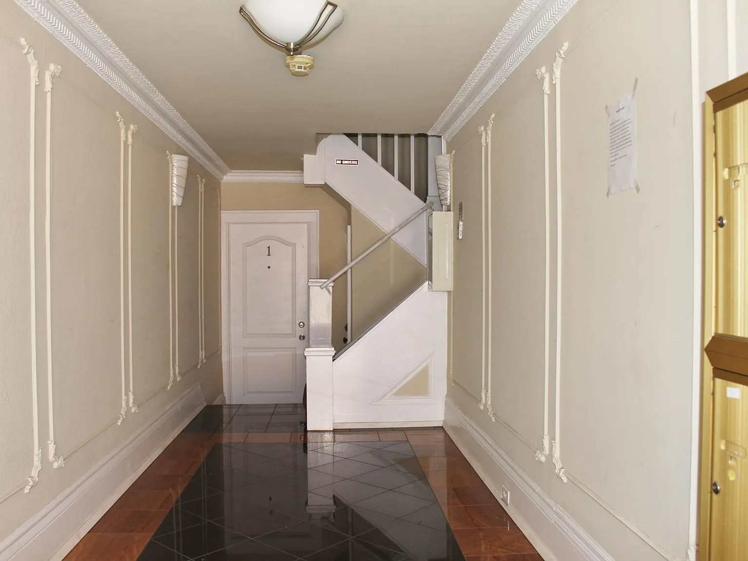 1 bed, 450 sqft, $2,450 — Photo 4