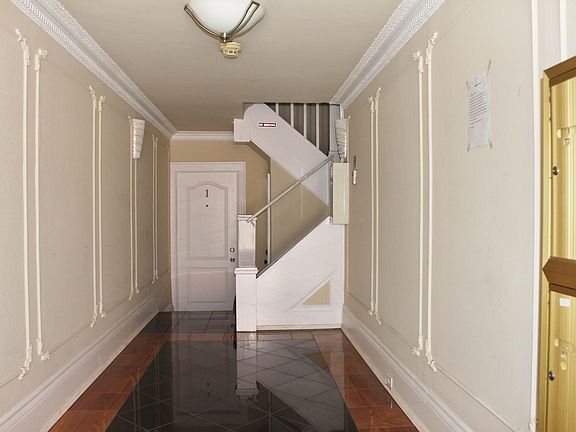 3rd image of 34 Joice St