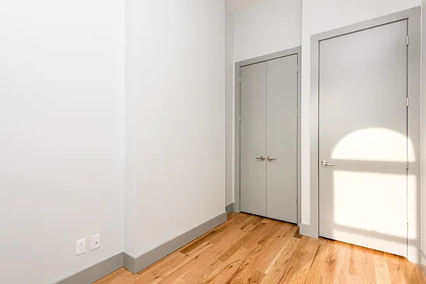 Rented by Nooklyn NYC LLC | media 16