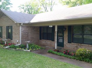 201 Leisure Ln, Whitehouse, TX 75791