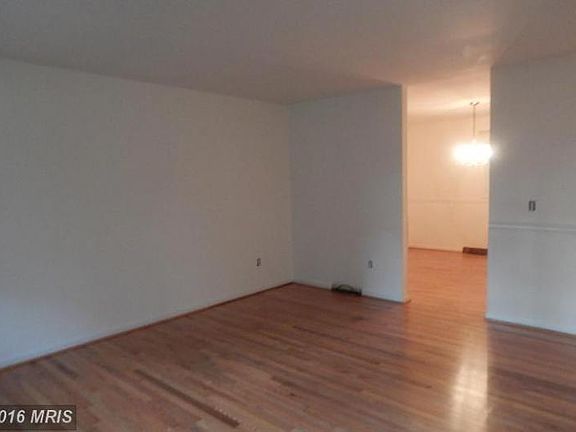 2nd image of 11295 Cedar Ave