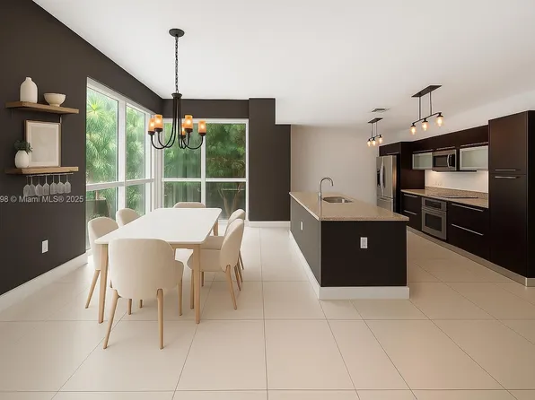 950 Brickell Bay Dr APT 200, Miami, FL 33131