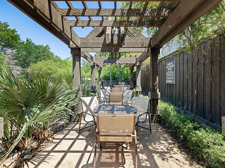 The Lodge at Pecan Creek — Photo 9