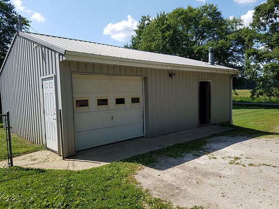 3rd image of 415 Obannon Ave