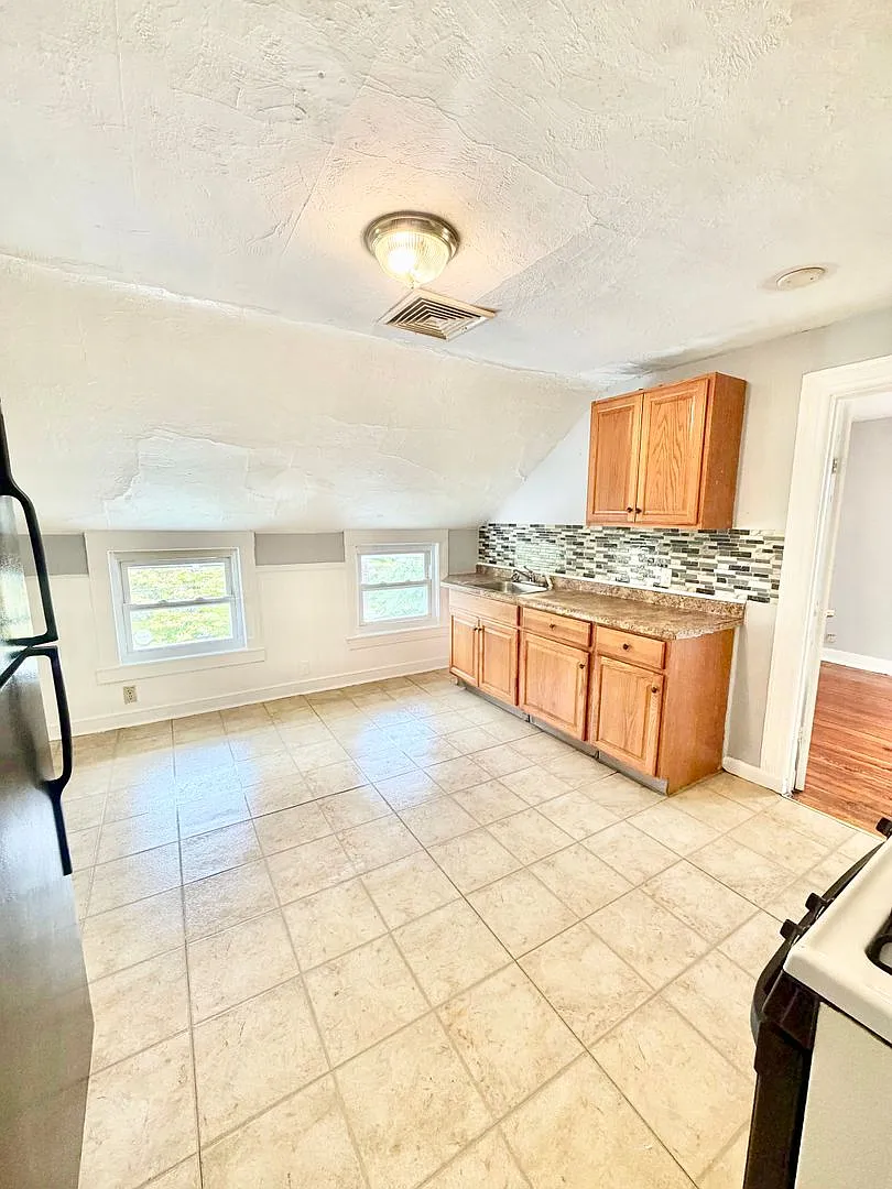 22-26 Barbara Street — Photo 2