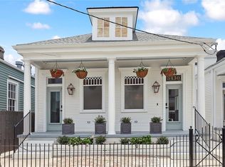 5430 Laurel St, New Orleans, LA 70115