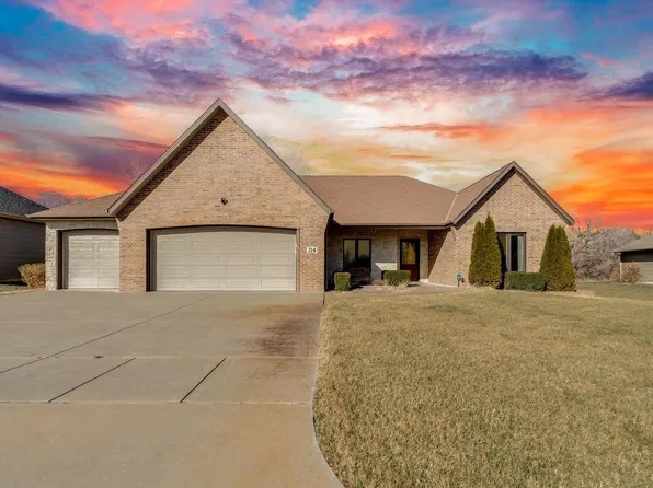214 E Timber Creek St, Haysville, KS 67060