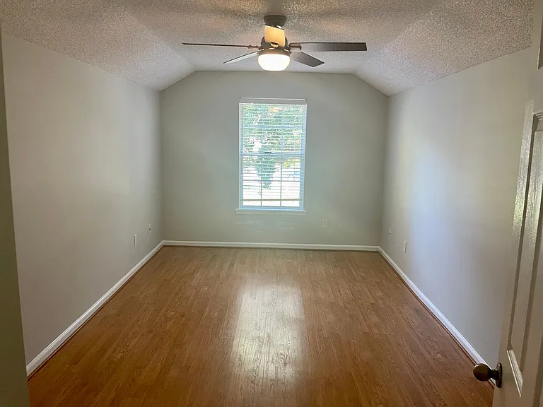 683 Selva Lakes Cir — Photo 30