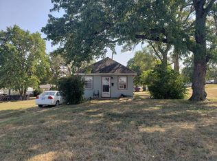 132 W 17th St, Concordia, KS 66901