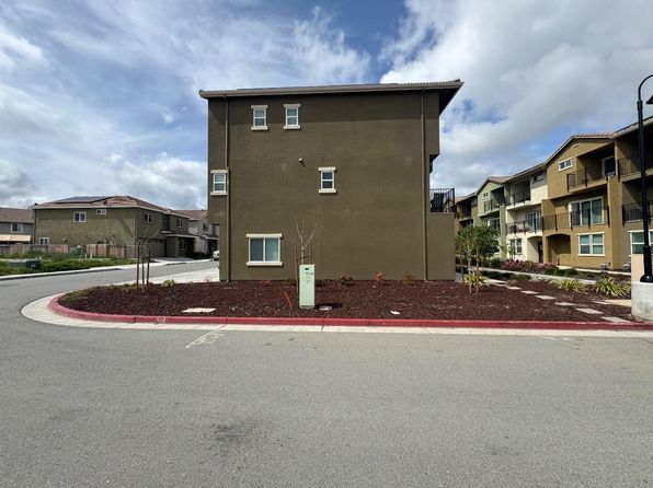 116 Bundeson Dr, Hollister, CA 95023