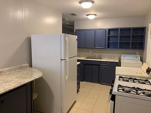 3rd image of 2826 73rd Ave
