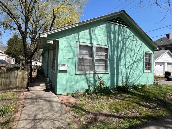 112 E 5th St, Chanute, KS 66720