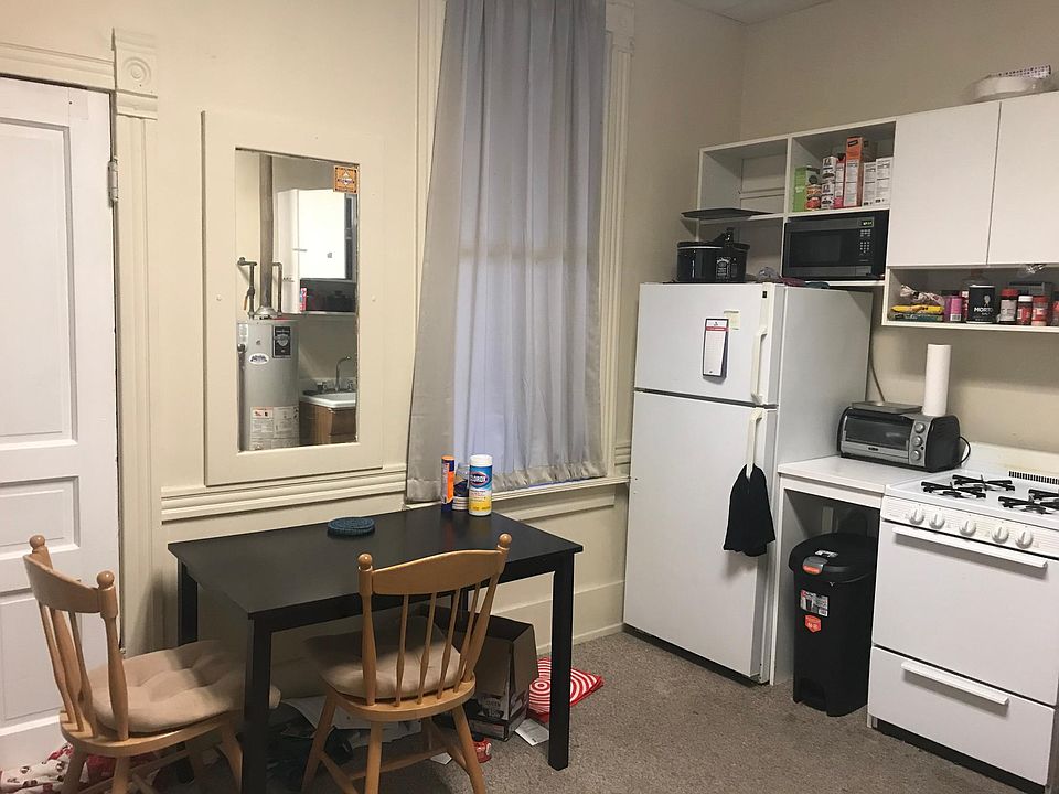 Kitchen Photo #1