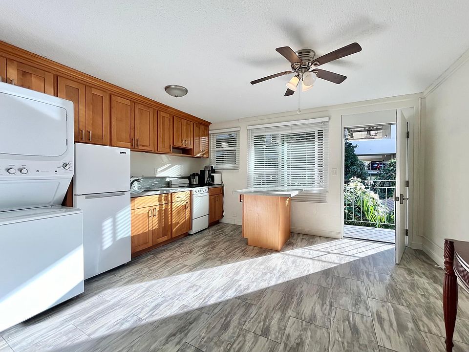 1st image of 427 Pau St #203