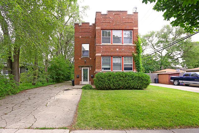 1st image of 6 W Division St