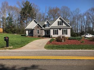392 Shingle Gap Rd, Purlear, NC 28665