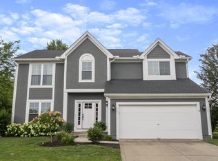 2651 Hoover Crossing Way, Grove City, OH 43123
