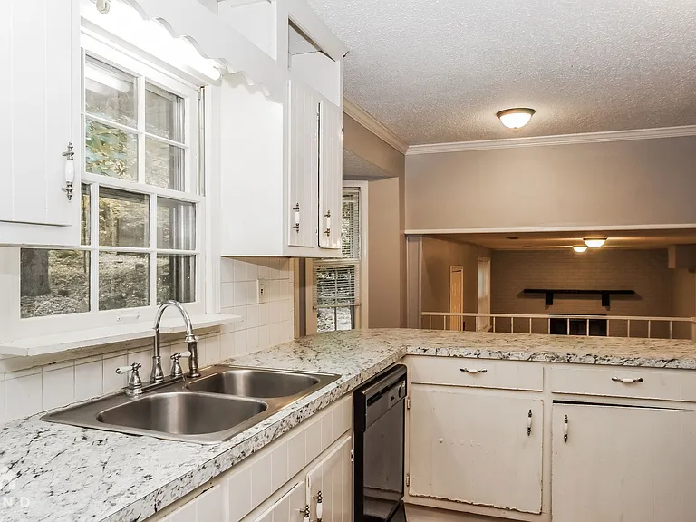 11313 Mountaincrest Dr SE — Photo 11