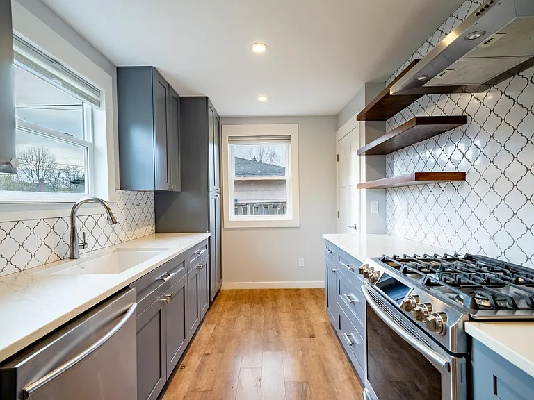 7325 NE Mallory Ave — Photo 6