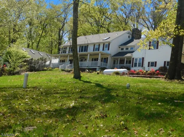 4 Spring Hill Rd, Franklin Twp., NJ 08801