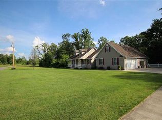 444 Racetrack Hl, Raceland, KY 41169