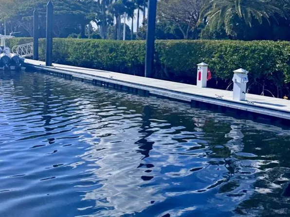 24 Gatehouse Rd, Key Largo, FL 33037