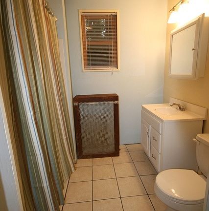 4th image of 1061 Madison Ave #2