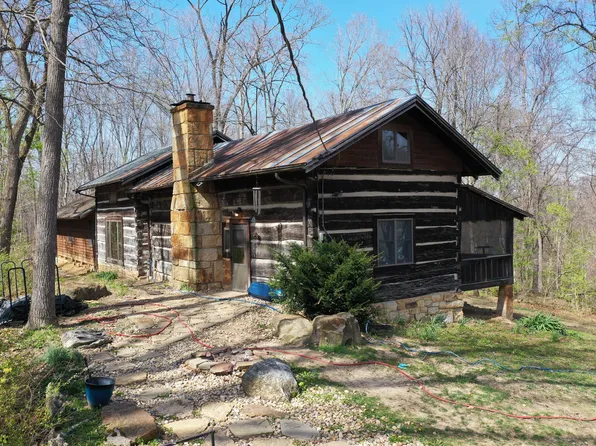 4562 State Road 135 N, Nashville, IN 47448