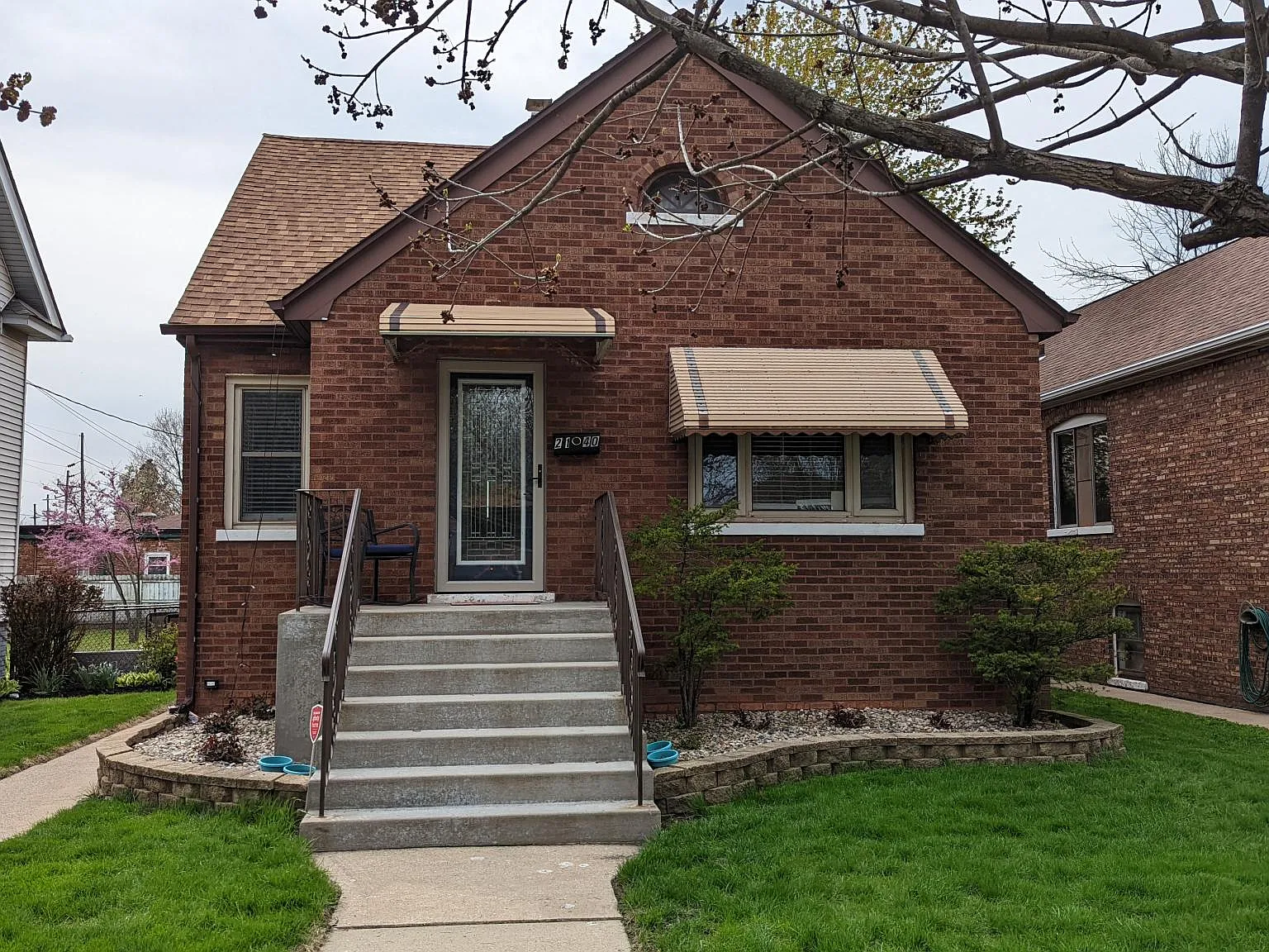 2140 Lincoln Ave — Photo 2
