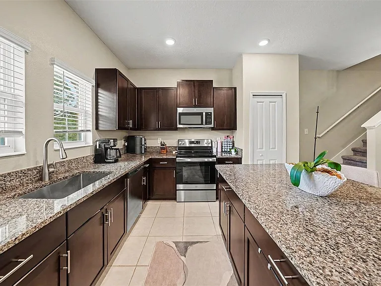 4524 Tuscan Loon Dr — Photo 7